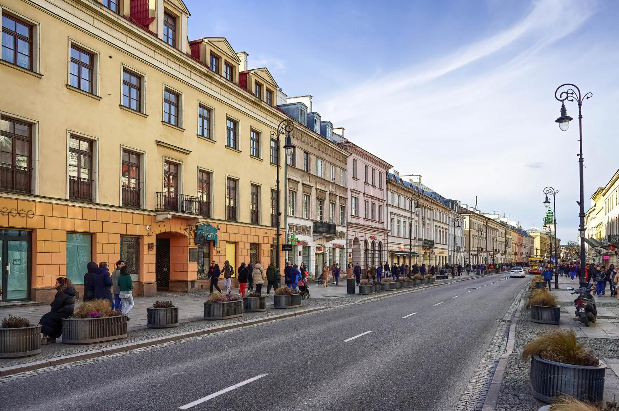 Butas Corolla Nowy Swiat 43 Stare Miasto *